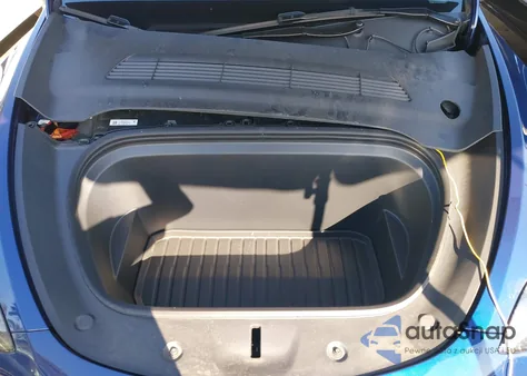 2025 Tesla Model Y Long Range Dual Motor All-Wheel Drive из США, поврежденный, VIN 7SAYGDEE1SF284997